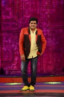 Ali Tho Jaliga Show Photos